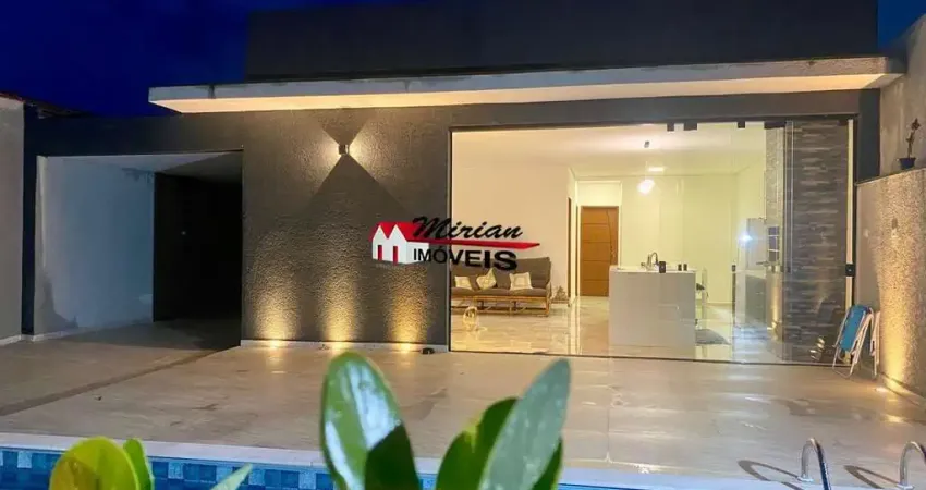 Casa térrea, 3 dts (sendo 2 suítes), ampla sala, churrasqueira, piscina - 200mts da praia