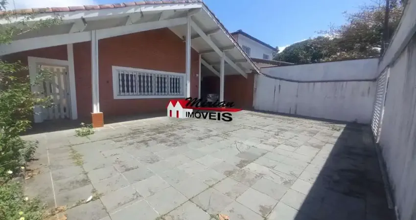 Casa com 3 quartos à venda na Rua Isaak Zusquim, 149, Centro, Peruíbe