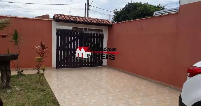 casa a venda em Peruibe com 280m2 de terreno 2 quartos e vaga para 8 carros