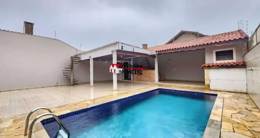 Casa com 3 quartos à venda na Rua Erasmo Pinheiro Ribas, 4, 4, Centro, Peruíbe