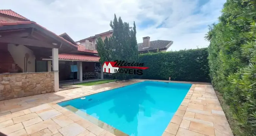 Casa em condomínio fechado em peruíbe com piscina 4 dormitórios sendo 2 suites, bougainvillee ii