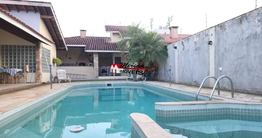 Casa com 3 quartos à venda na Rua  Bezerra de Menezes,, 541, Jardim Marcia, Peruíbe