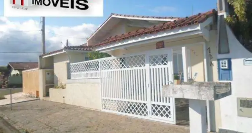 Casa para venda em peruibe com ótima localização. 3 dormitórios, sendo uma suíte