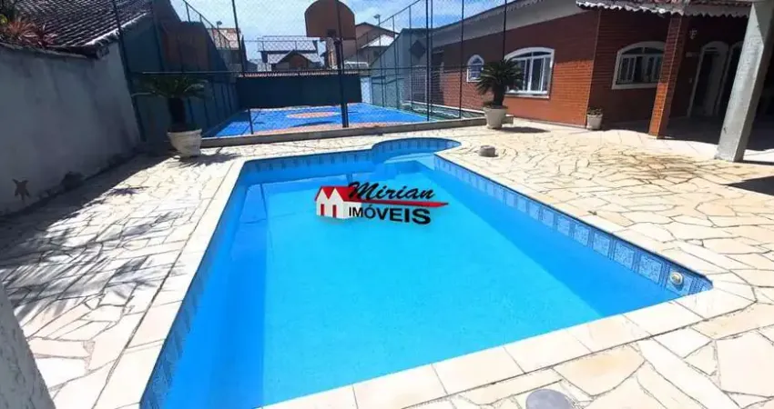 Casa a venda em peruibe, no centro de peruibe 100  metros da praia