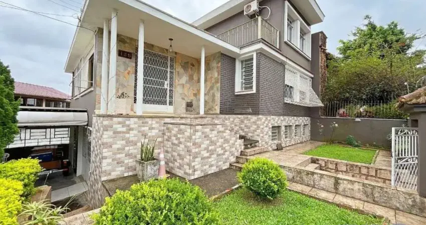 Casa com 4 quartos à venda na Rua Acélio Daudt, 135, Passo da Areia, Porto Alegre