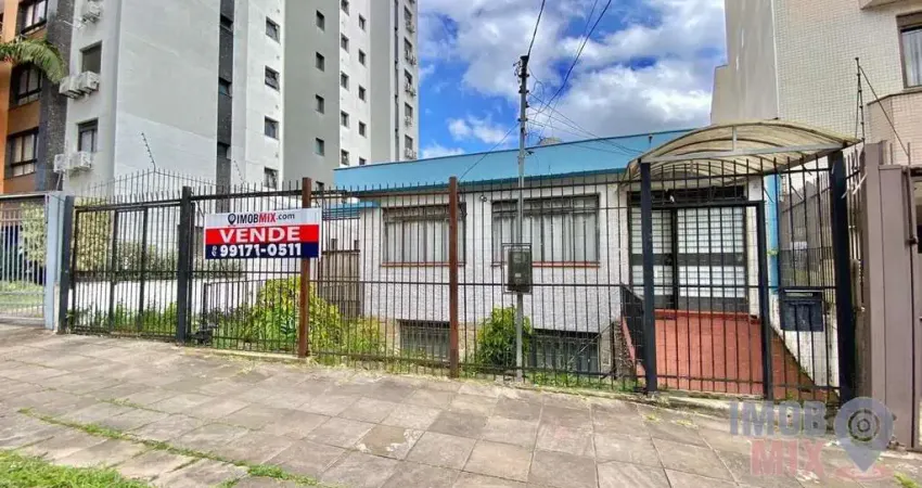 Casa com 6 quartos à venda na Rua Guararapes, 185, Petrópolis, Porto Alegre