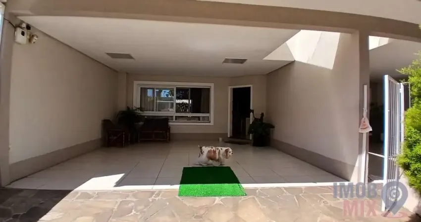 Casa com 3 quartos à venda na Rua Tunísia, 101, Vila Ipiranga, Porto Alegre