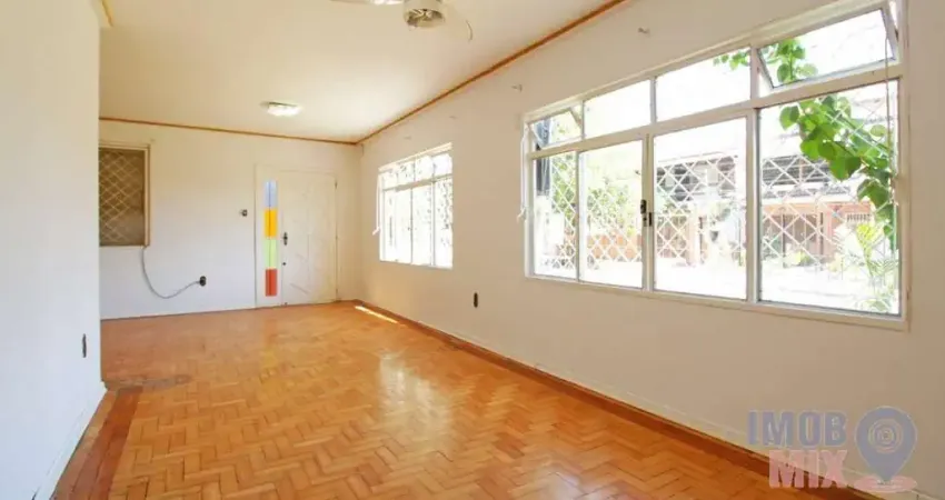 Casa com 3 quartos à venda na Rua Doutor Alberto Albertini, 275, São Sebastião, Porto Alegre