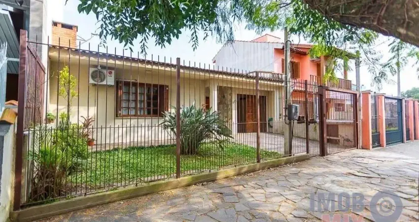 Casa com 3 quartos à venda na Rua Fernando Cortez, 421, Cristo Redentor, Porto Alegre