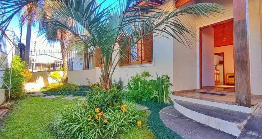 Casa com 3 quartos à venda na Rua Cândido Portinari, 30, São Sebastião, Porto Alegre