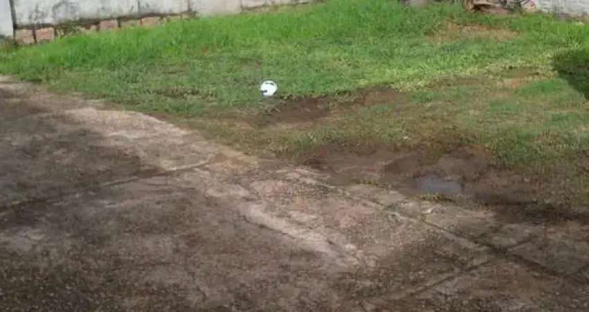 Terreno à venda na Rua Gaston Englert, 585, Vila Ipiranga, Porto Alegre