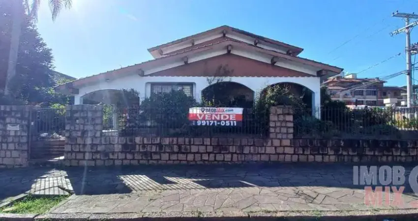 Casa com 3 quartos à venda na Rua Dom Diogo de Souza, 732, Passo da Areia, Porto Alegre