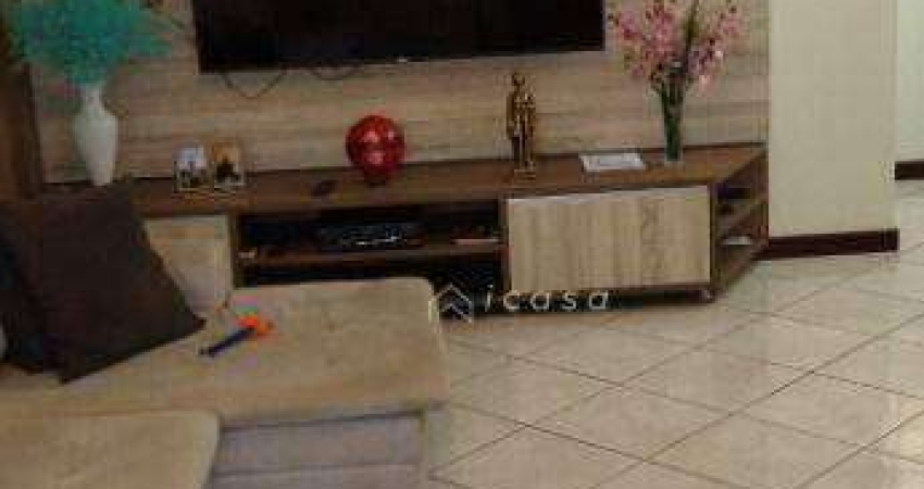 Sobrado com 3 dormitórios à venda, 270 m² por R$ 1.438.000,00 - Esplanada Independência - Taubaté/SP
