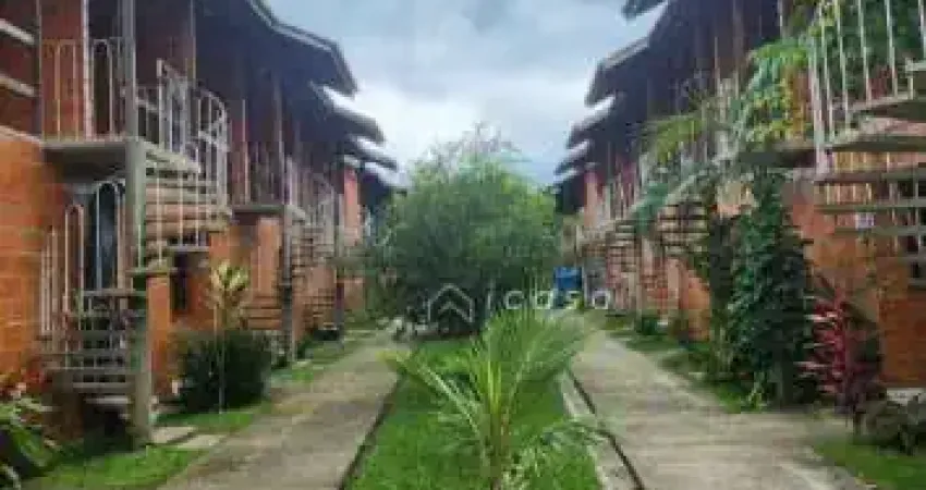 Village com 2 dormitórios à venda, 56 m² por R$ 371.000,00 - Praia do Sapê - Ubatuba/SP