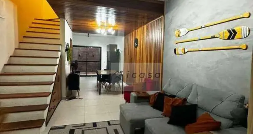 Sobrado com 2 dormitórios à venda, 90 m² por R$ 510.000,00 - Pontal de Santa Marina - Caraguatatuba/SP