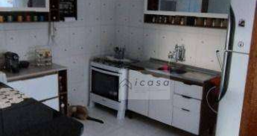 Sobrado com 2 dormitórios à venda, 92 m² por R$ 285.000,00 - Village das Flores - Caçapava/SP