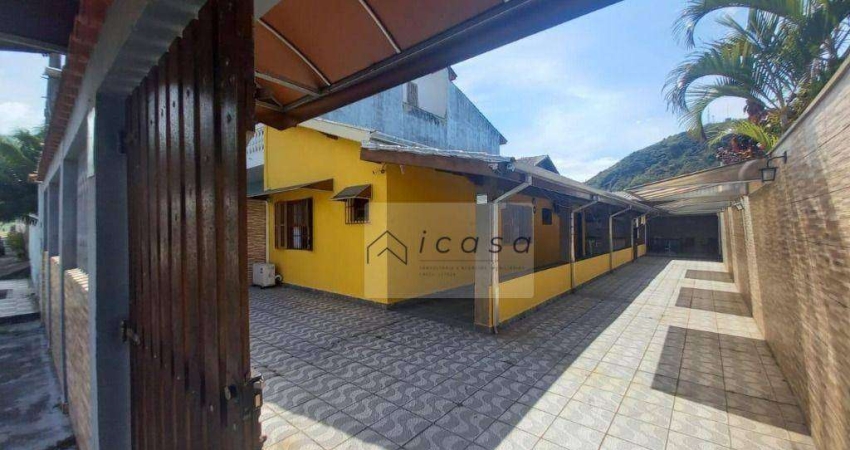 Casa com 1 dormitório à venda, 160 m² por R$ 690.000,00 - Caraguá - Caraguatatuba/SP