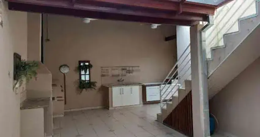 Casa com 3 dormitórios à venda, 215 m² por R$ 940.000,00 - Jardim das Indústrias - São José dos Campos/SP