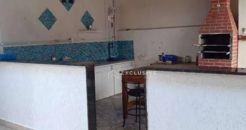 Sobrado com 3 dormitórios à venda, 170 m² por R$ 890.000 - Bosque dos Eucaliptos - São José dos Campos/SP