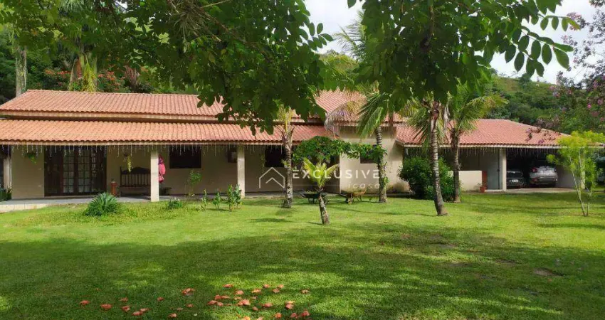 Sítio com 3 dormitórios à venda, 23000 m² por R$ 1.300.000,00 - Chácaras Cataguá - Taubaté/SP