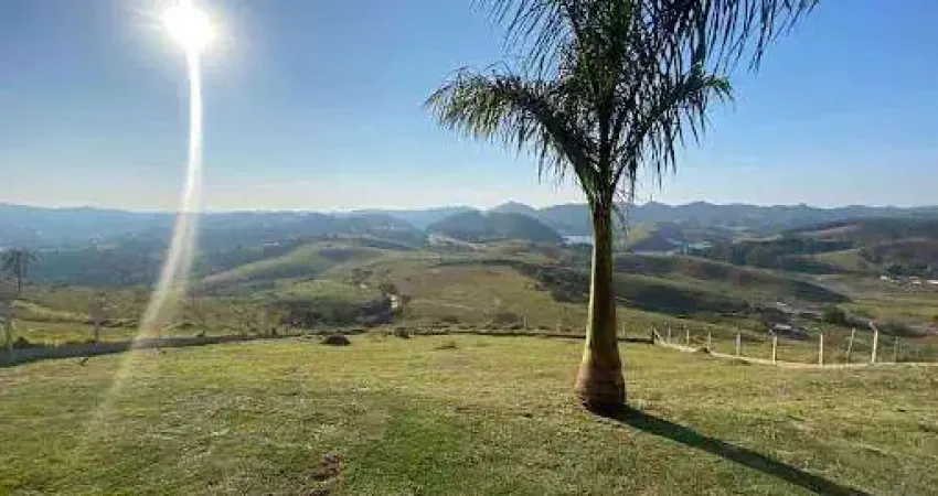 Chácara com 3 dormitórios à venda, 1650 m² por R$ 590.000,00 - Paraibuna - Paraibuna/SP