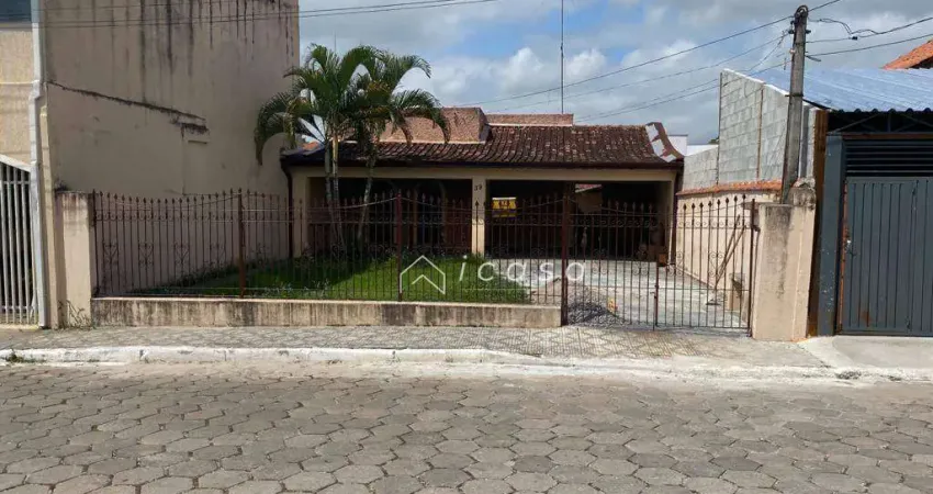 Casa com 3 dormitórios à venda, 140 m² por R$ 660.000,00 - Vila São João - Caçapava/SP