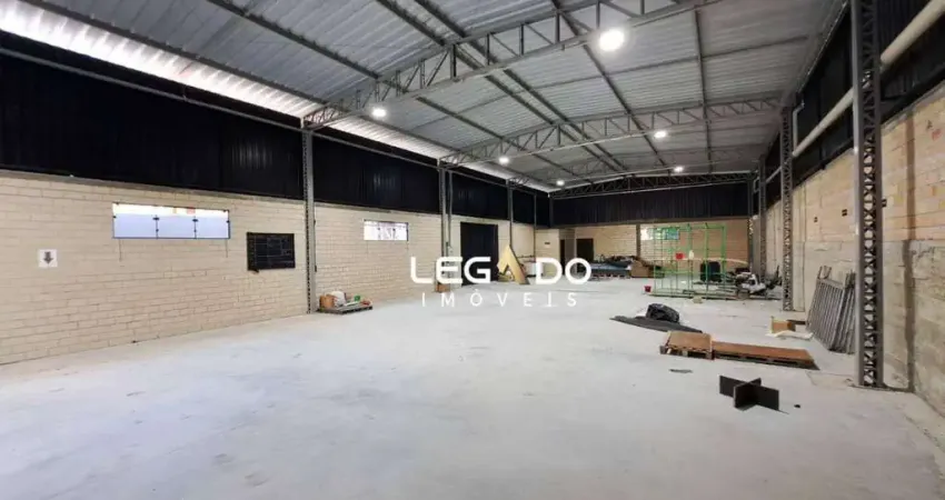 Galpão Novo/Moderno para alugar, 300 m² por R$ 8.500/mês - Glória - Joinville/SC