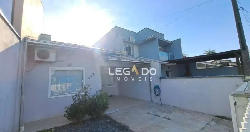 Casa com 2 dormitórios para alugar, 60 m² por R$ 2.500,00/mês - Espinheiros - Joinville/SC