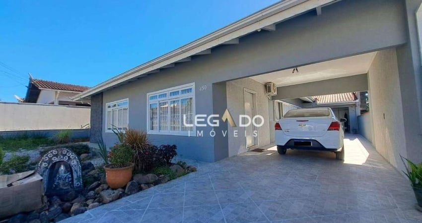 Casa Semi Mobiliada com 4 dormitórios para alugar, 154 m² por R$ 3.600/mês - Itaum - Joinville/SC
