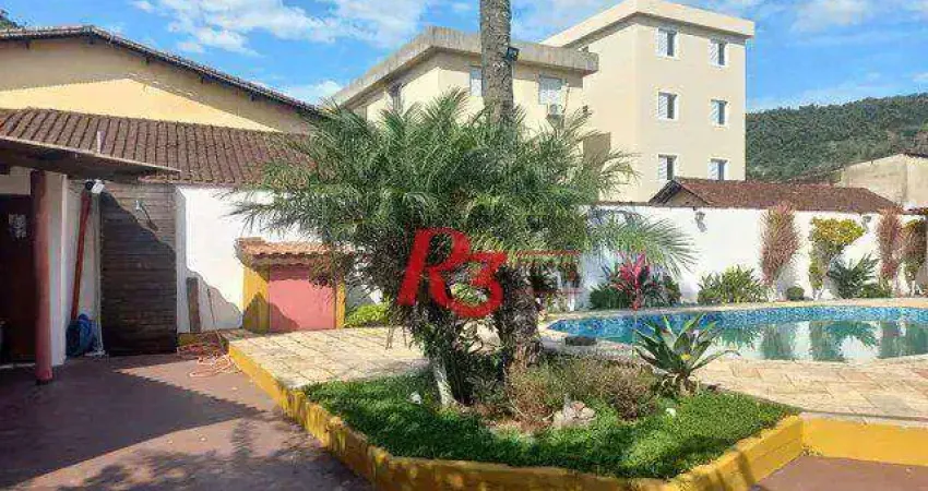 Casa com 5 quartos à venda na Rua São Jorge, 606, Vila Voturua, São Vicente