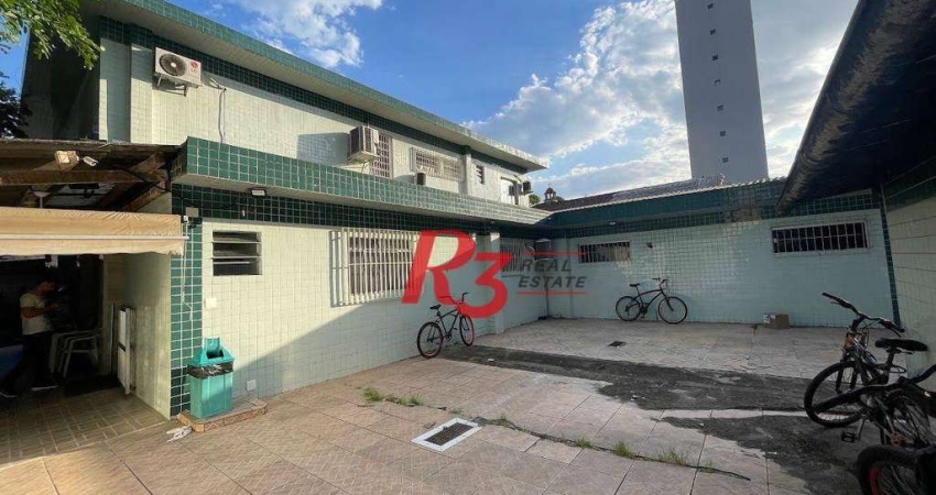 Sobrado com 11 dormitórios à venda, 420 m² por R$ 3.200.000,00 - Campo Grande - Santos/SP