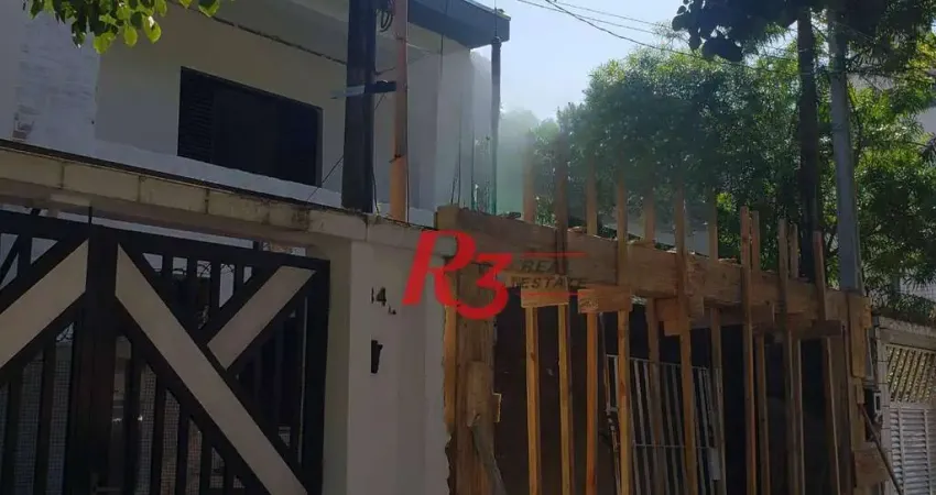 Sobrado com 3 suítes à venda, 200 m² por R$ 1.950.000 - Embaré - Santos/SP