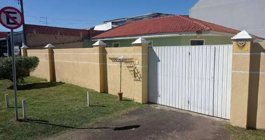 Casa com 3 quartos à venda na Rua Jorge Guimarães de Camargo, Cruzeiro, São José dos Pinhais
