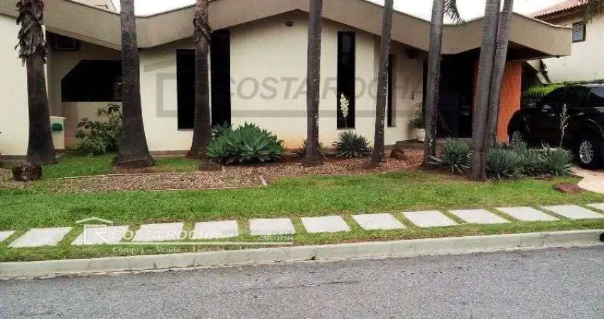 Casa com 3 dormitórios à venda, 580 m² por R$ 1.800.000,00 - Condomínio Hermenegildo Milioni - Salto/SP
