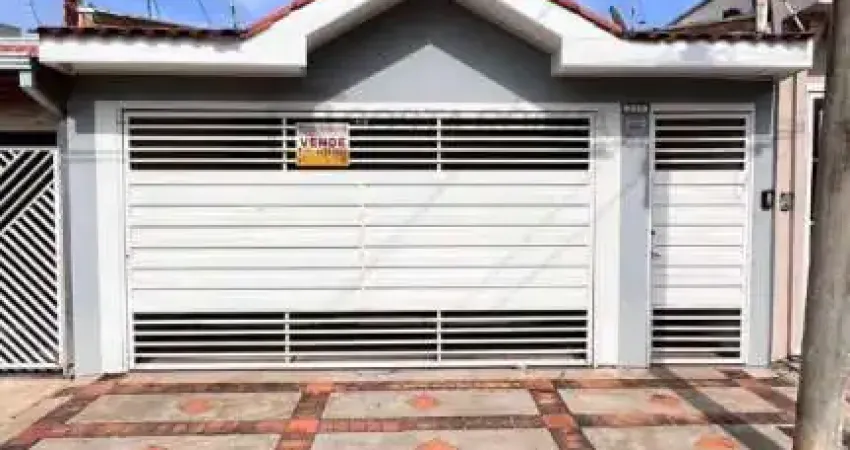 Casa com 2 quartos à venda na Rua Presidente Bernardes, 325, Centro, Salto