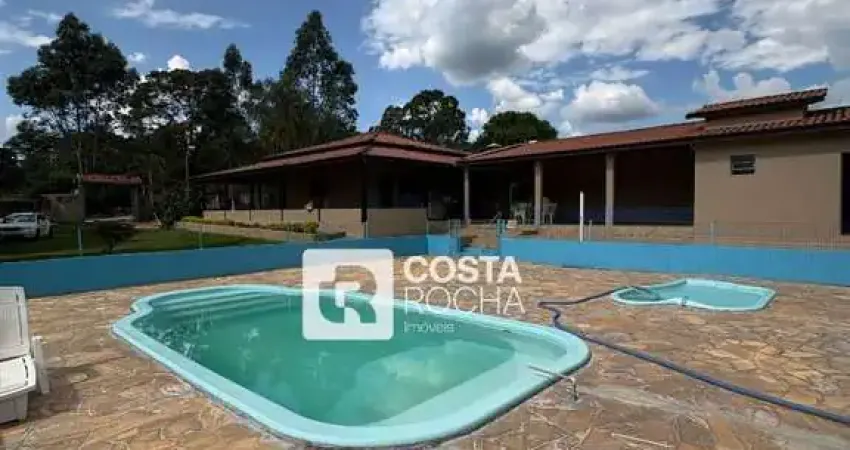 Casa com 2 dormitórios à venda, 240 m² por R$ 1.420.000,00 - Santa Terezinha - Salto/SP