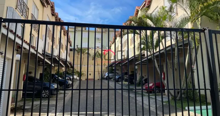 Casa em Condomínio Fechado ? 2 Dorms, 2 Vagas ? Piscina e Churrasqueira