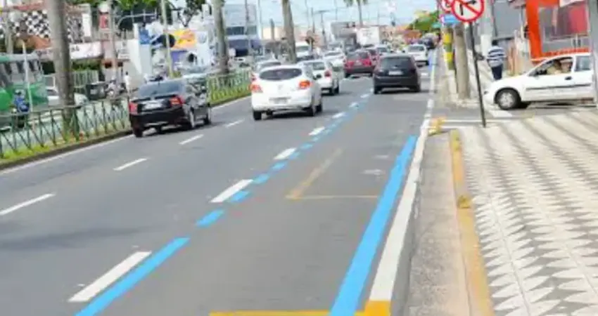 Barracão / Galpão / Depósito para alugar na Avenida General Carneiro, 1734, Vila Lucy, Sorocaba