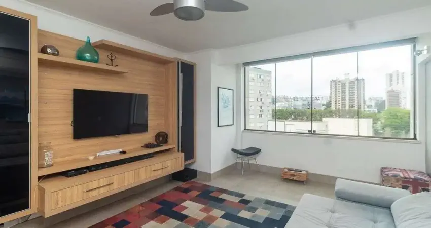 Apartamento mobiliado com 76m², 2 dormitórios e sol da manhã no bairro floresta