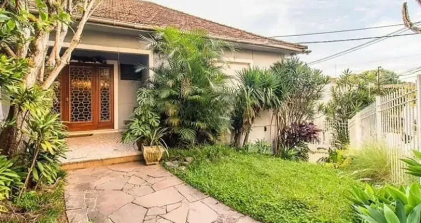 Casa com 3 quartos à venda na Rua Filadélfia, 141, São João, Porto Alegre