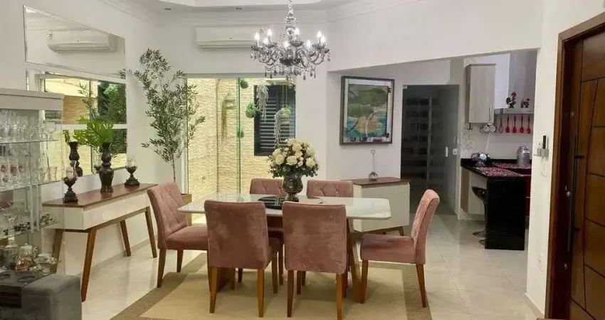 Casa com 3 quartos à venda, 200 m² por R$ 950.000 - Vila Miranda - Sumaré/SP