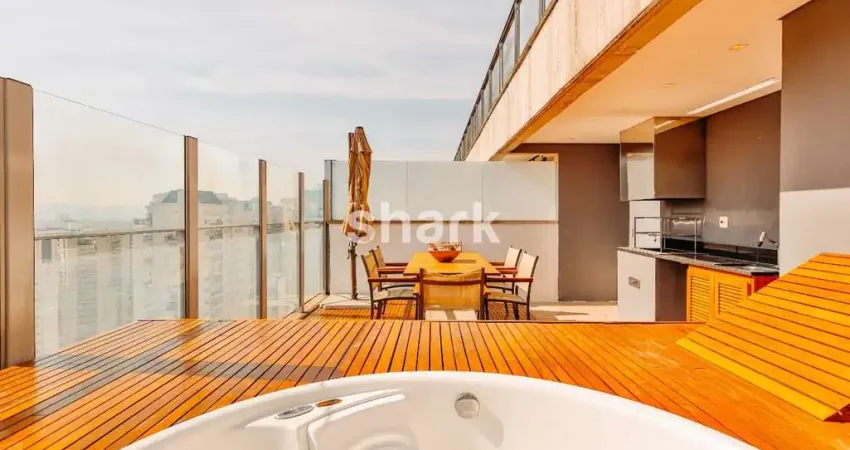 Cobertura triplex para venda  por R$ 4.800.000,00 na Vila Nova Conceição - SP