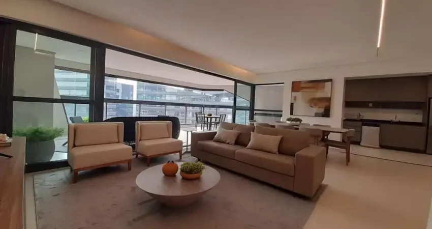 Apartamento para venda por R$ 5.500.000,00 ou locação por R$ 30.000,00/mês na Chácara Santo Antônio