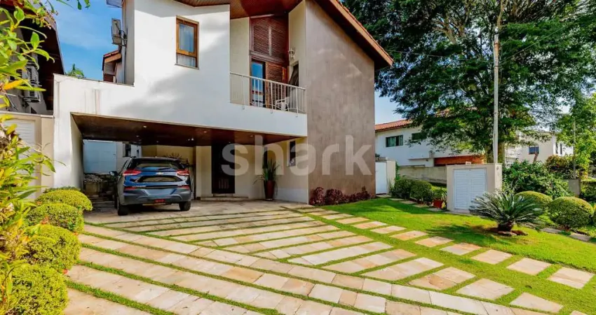 Casa à venda por R$ R$ 2.500.000,00 em Alphaville, Santana de Parnaíba-SP