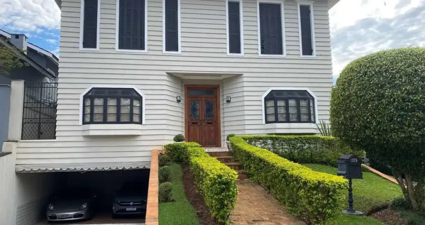 Casa para venda por R$ 2.800.000,00 em Alphaville, Santana de Parnaíba-SP
