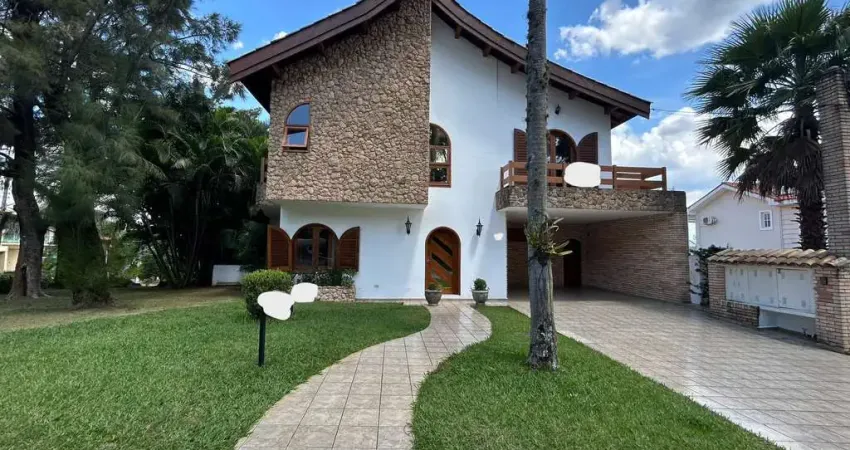 Casa à venda por R$ 3.000.000,00 em Alphaville - SP