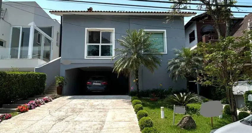 Casa a venda por R$2.750.000,00 em Alphaville - SP