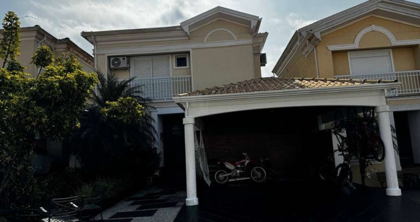 Casa à venda por R$3.200.000,00 em Tamboré, Santana de Parnaíba - SP