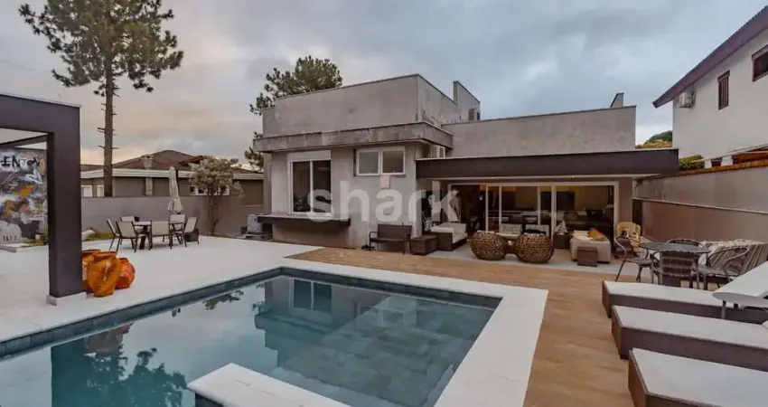 Casa à venda por R$ 3.299.000,00 em Alphaville, Barueri-SP