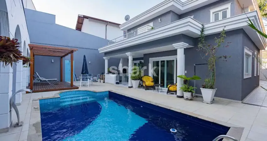 Casa à venda por R$ 3.200.000,00 em Alphaville, Santana de Parnaíba-SP